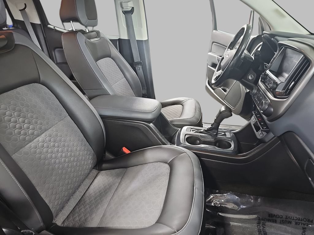Used 2018 CENTENNIAL BLUE METALLIC Chevrolet 4WD Z71 image 13