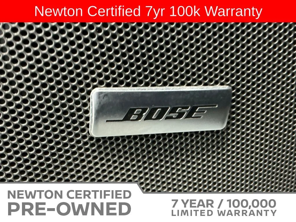 Certified Used 2022 Gun Metallic/Super Black Nissan SR image 10