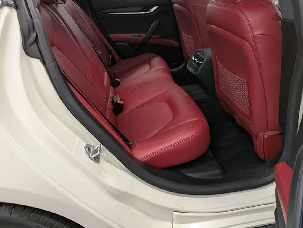 Used 2019  Maserati  image 26