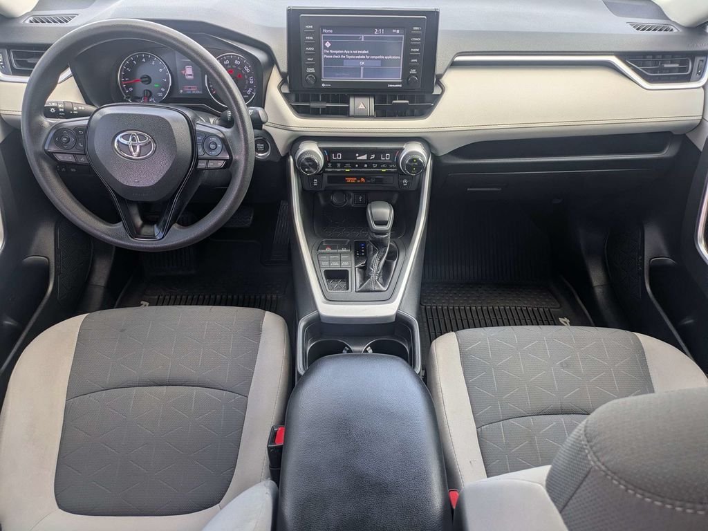 Used 2020 White Toyota XLE image 15