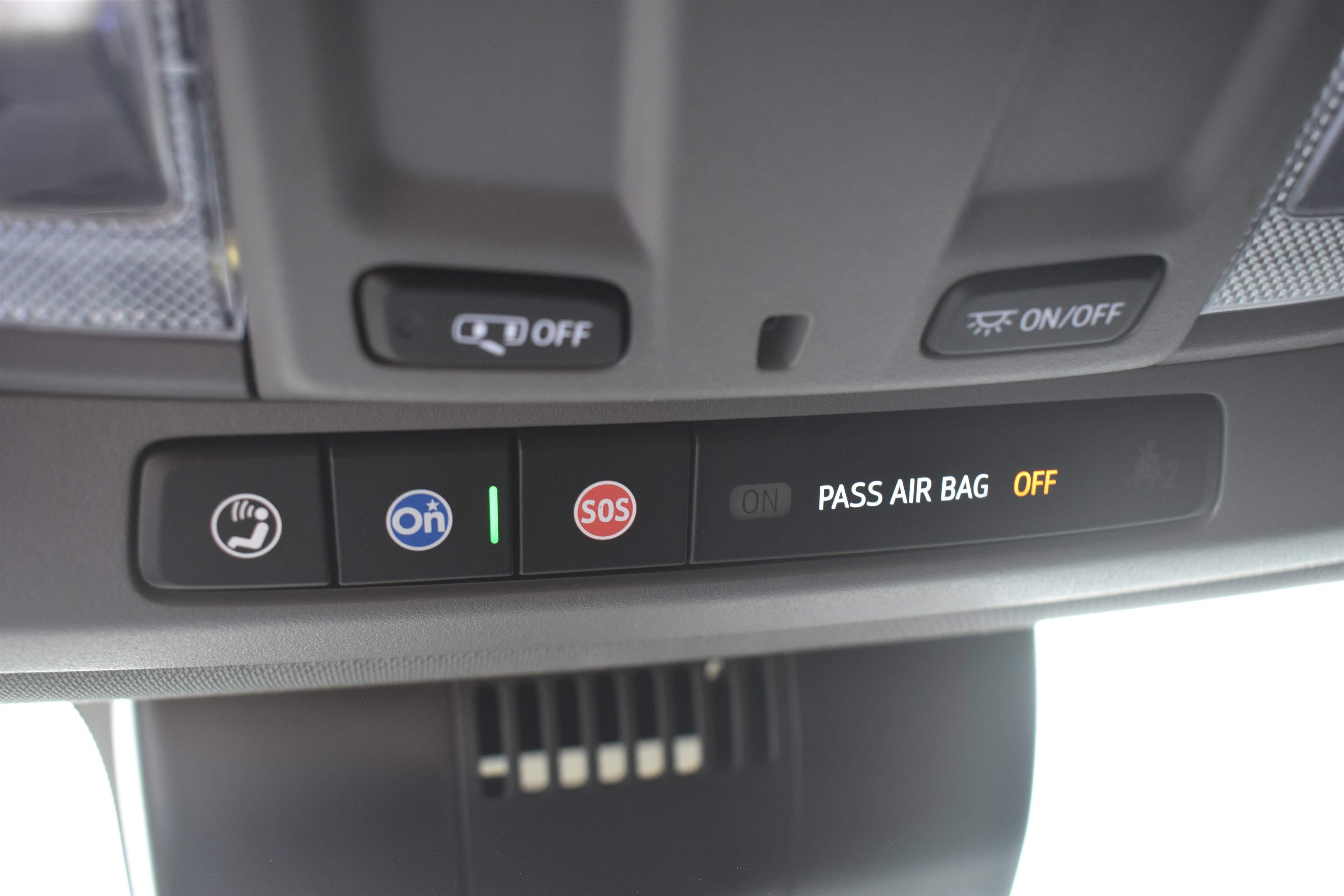 Used 2024 Summit White Chevrolet RST image 31