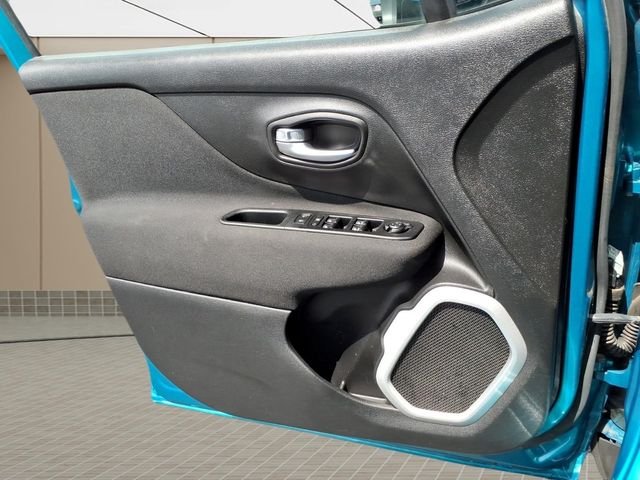 Used 2019 Teal Jeep Latitude image 24