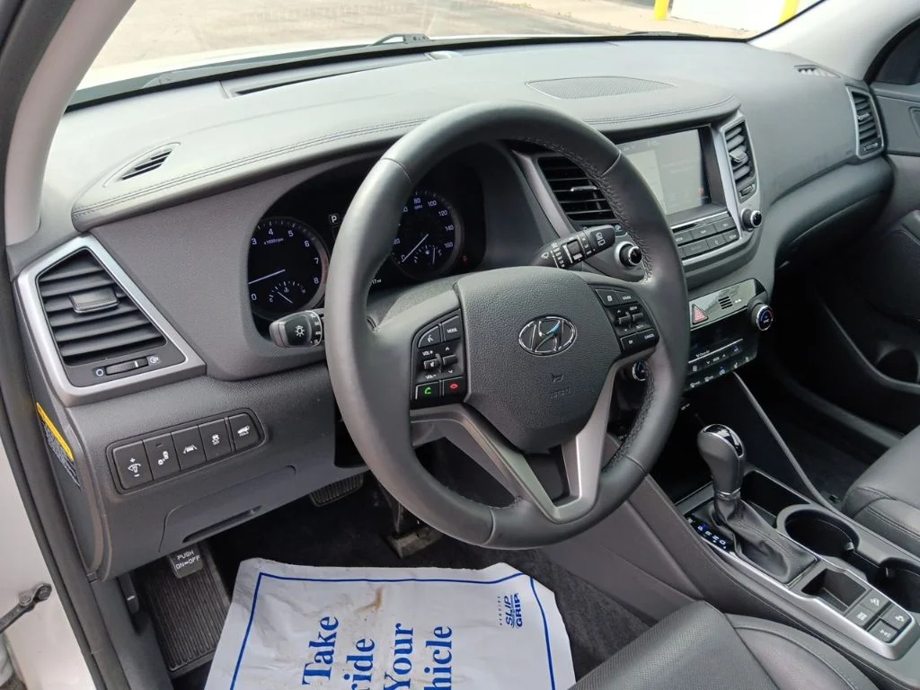 Used 2018 Molten Silver Hyundai Limited image 15