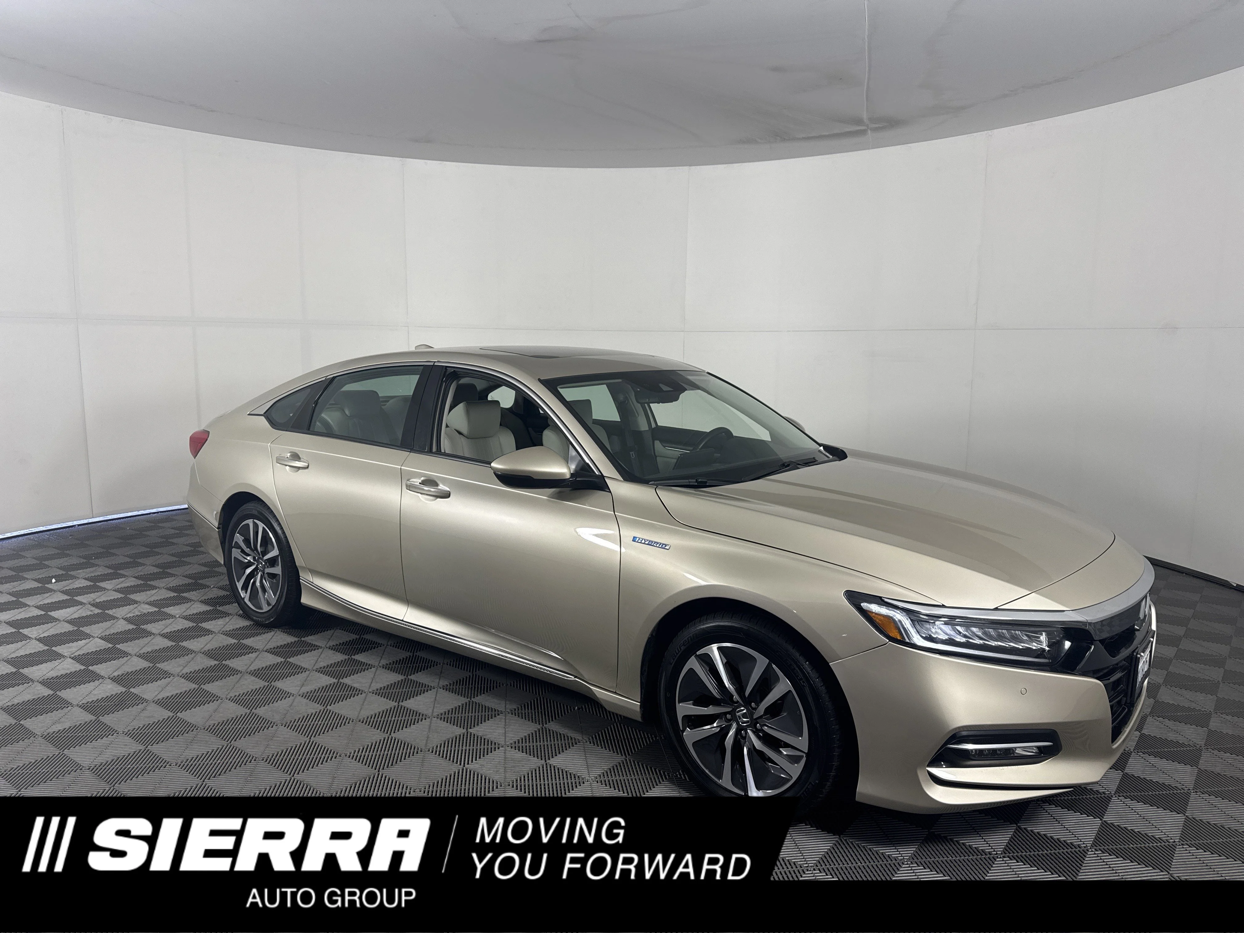 2019 Honda Accord Hybrid Touring's photo