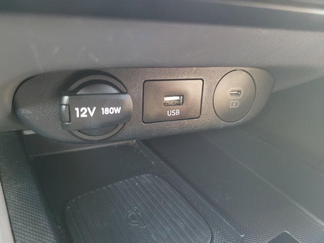 Certified Used 2025 Black Hyundai SEL Convenience image 26