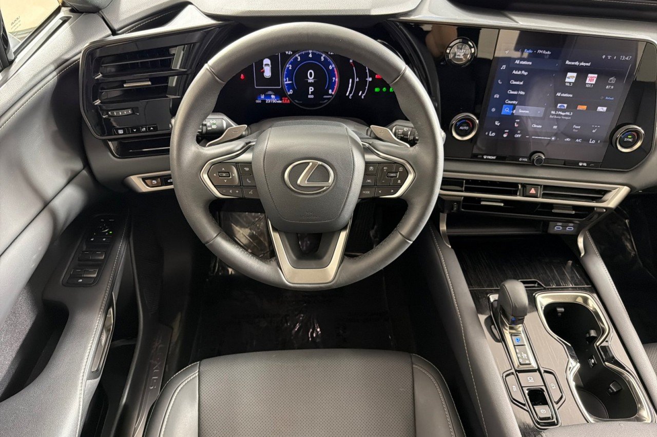 Used 2024 POLAR WHITE Lexus RX 350 image 13