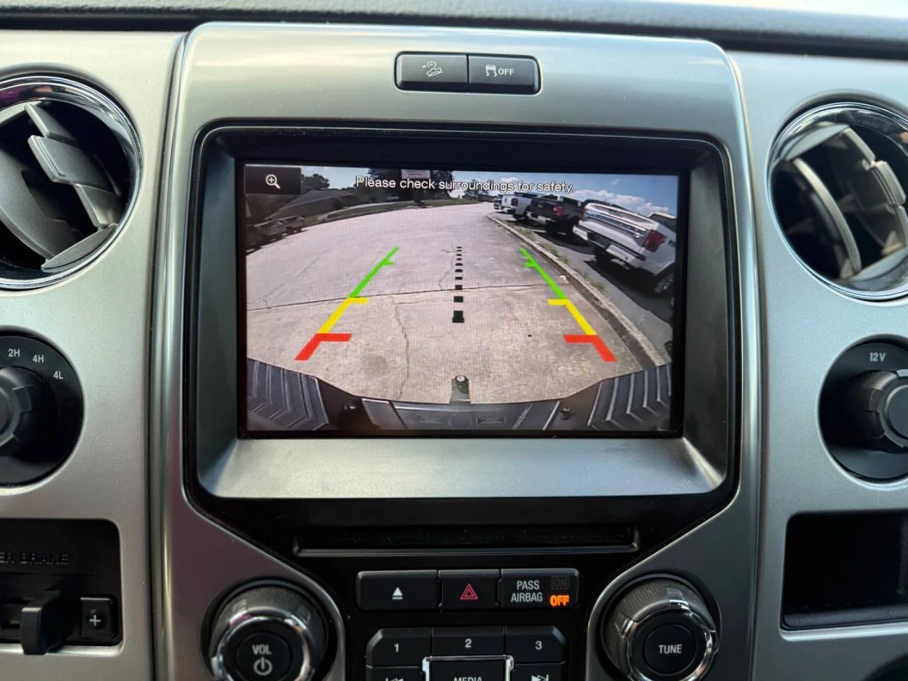 Used 2013 Gray Ford FX4 4x4 4dr SuperCrew Styleside 5.5 ft. SB image 25