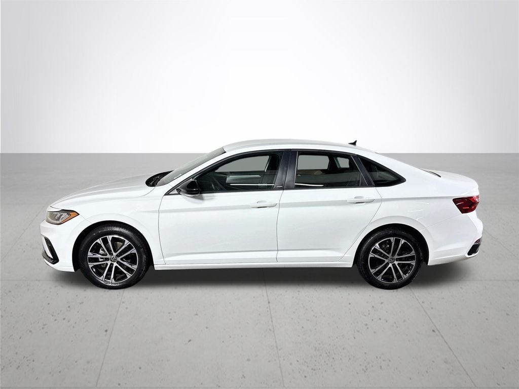 Certified Used 2025 Pure White Volkswagen 1.5T Sport image 10