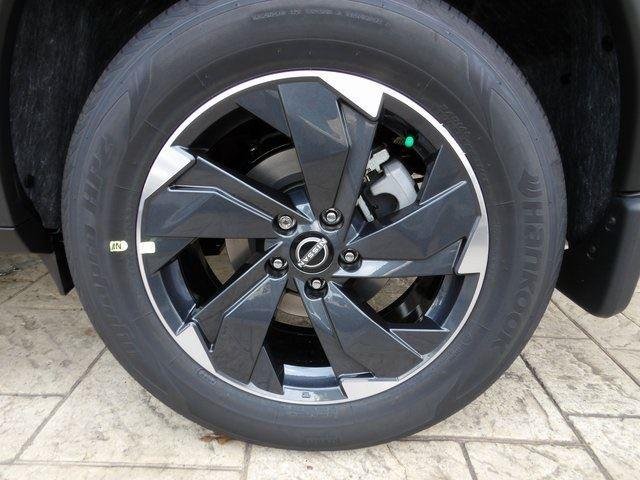 2026 Nissan Rogue SV - Photo 11