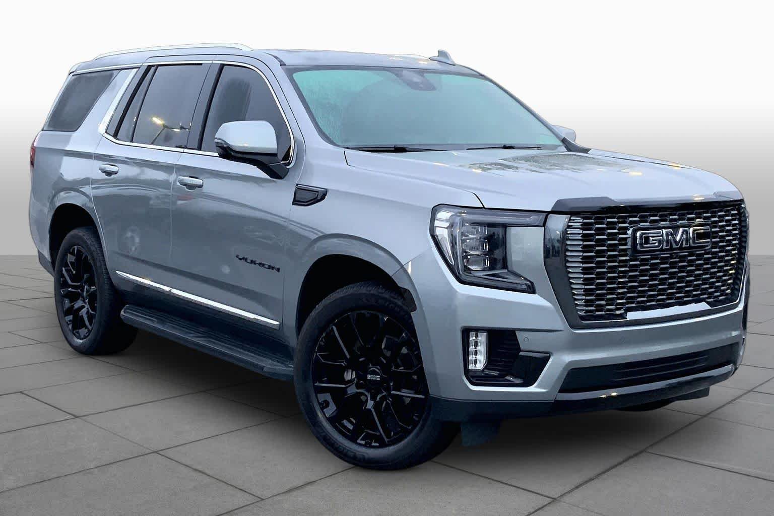 Used 2023 Sterling Metallic GMC SLT image 3