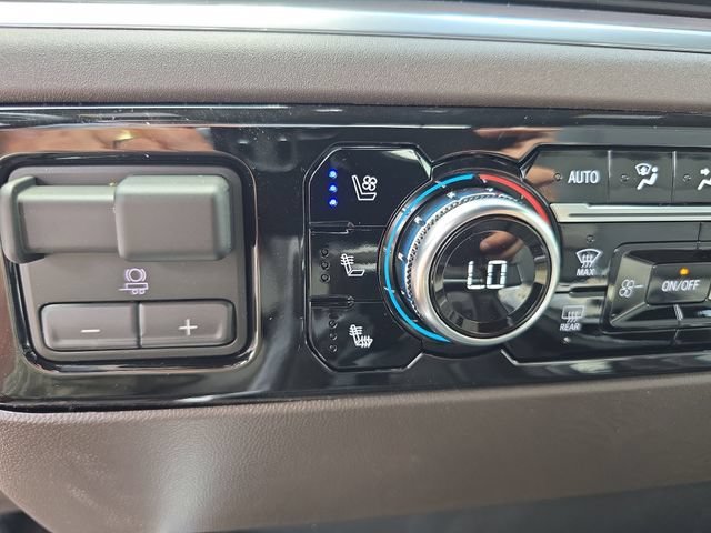 2026 GMC Sierra 1500 SLT - Photo 22