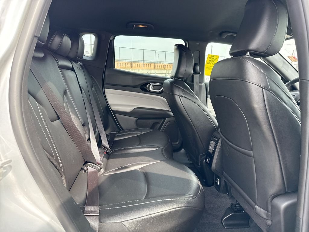 Used 2026 Silver Jeep Limited image 65