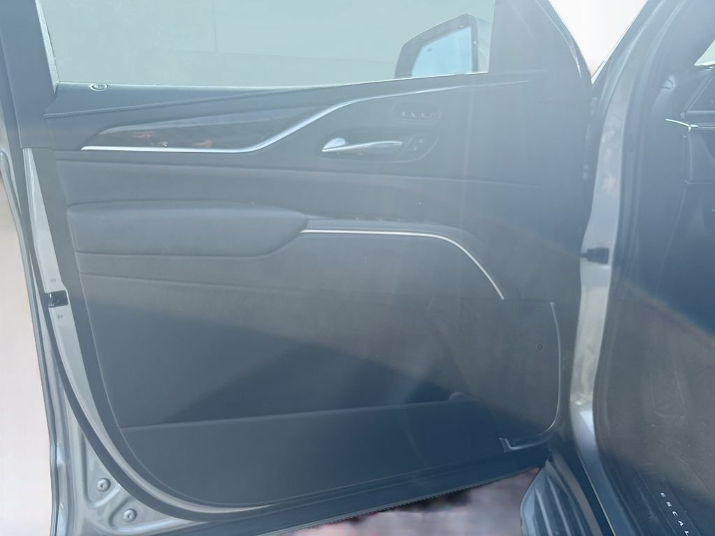 Used 2024 Silver Cadillac Sport Platinum image 30