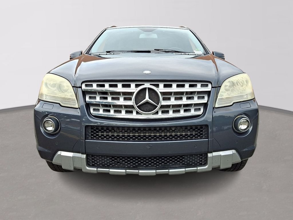Used 2011 Mercedes-Benz M-Class ML550 with VIN 4JGBB7CB7BA635654 for sale in Chantilly, VA