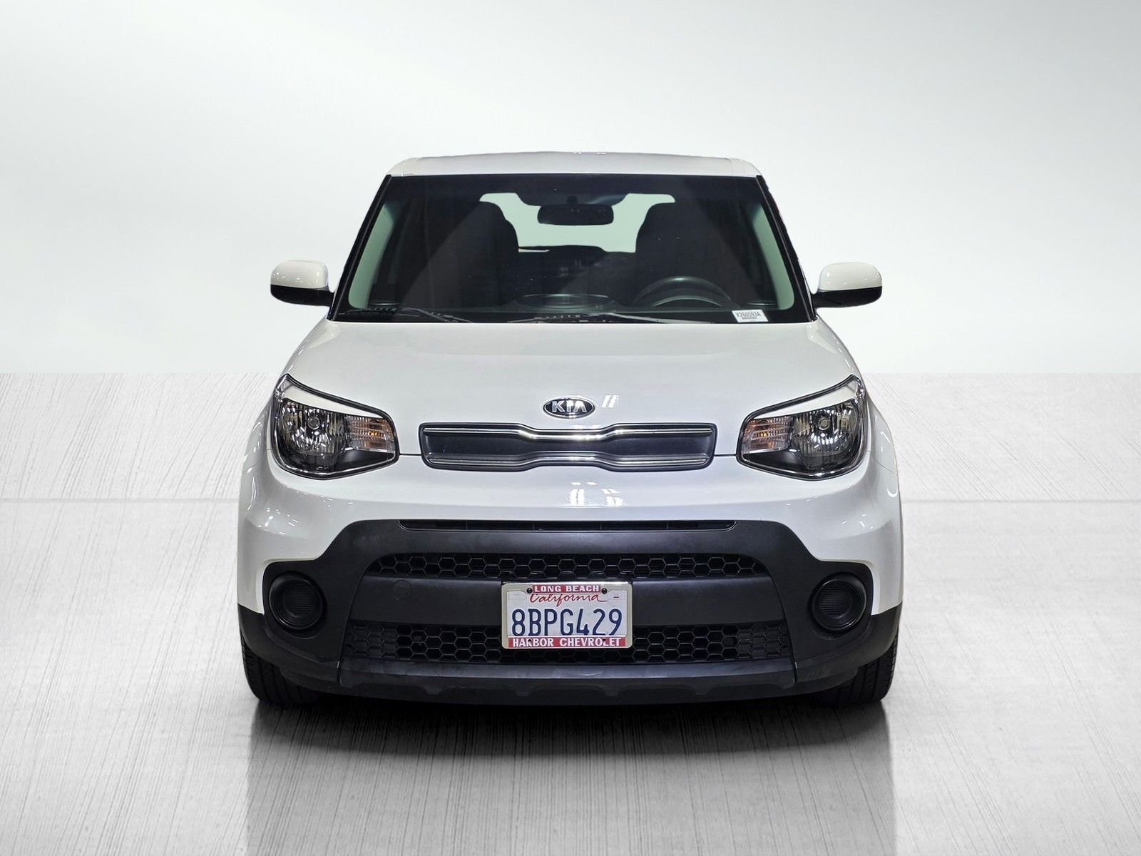 Used 2018 Kia Soul Base with VIN KNDJN2A21J7891927 for sale in Long Beach, CA