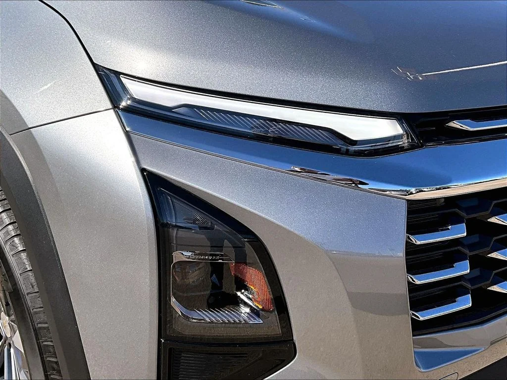 Used 2025 Gray Chevrolet LT image 29