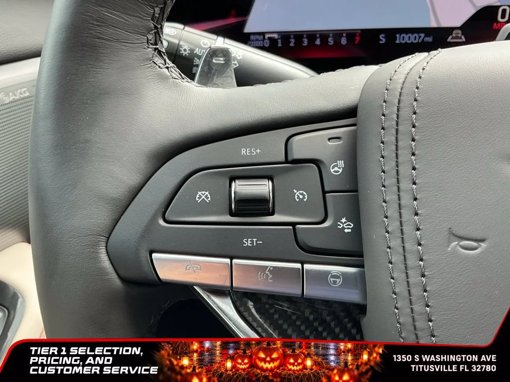 Used 2025 Coastal Blue Metallic Cadillac V-Series image 30