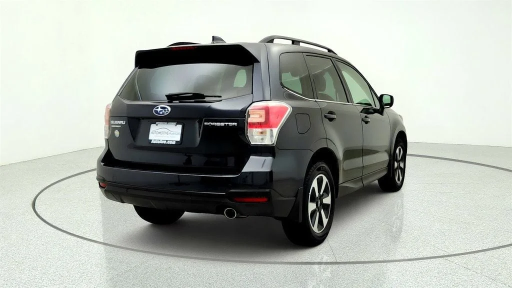 Used 2018 Dark Gray Metallic Subaru 2.5i Limited CVT w/ EyeSight, Navigation & harman/kardon image 5