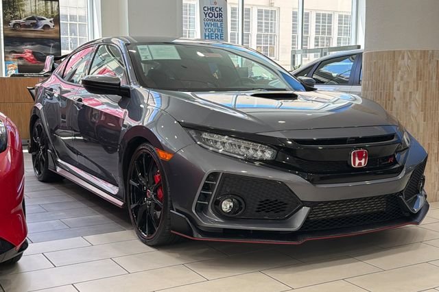 Used 2018 Polished Metal Metallic Honda Touring image 2