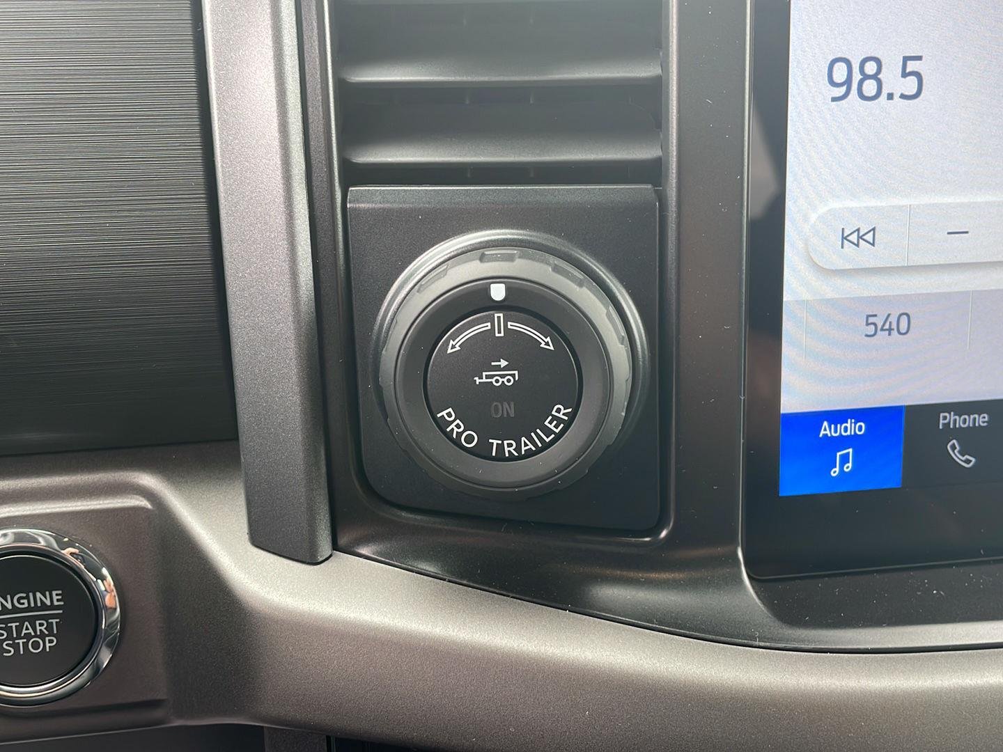 New 2026 Carbonized Gray Metallic Ford XLT image 22