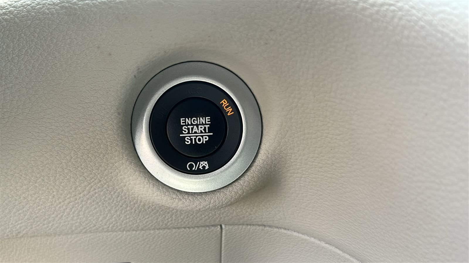 Used 2021 White Chrysler Touring L image 29