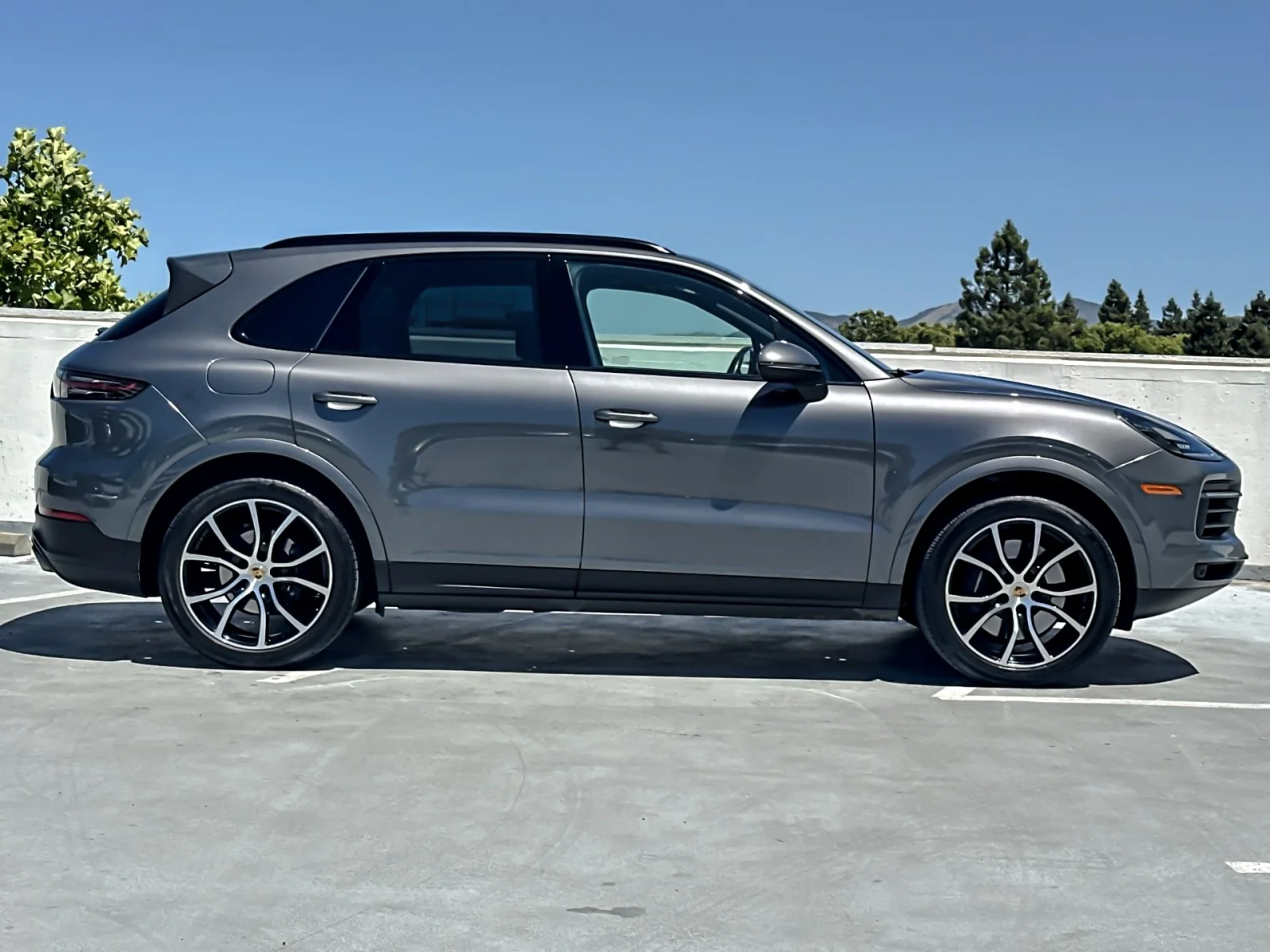 Used 2023 QUARTZITE GREY Porsche  image 9