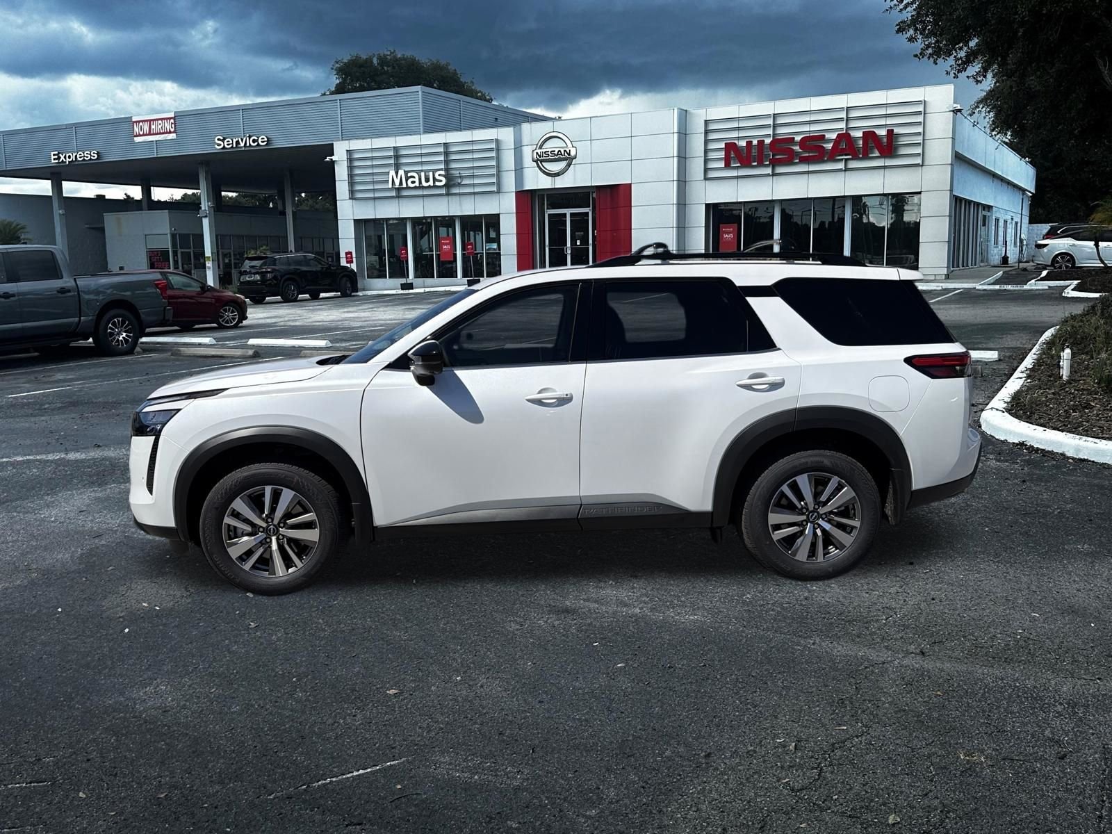 New 2026 Nissan Pathfinder SL 4D Sport Utility