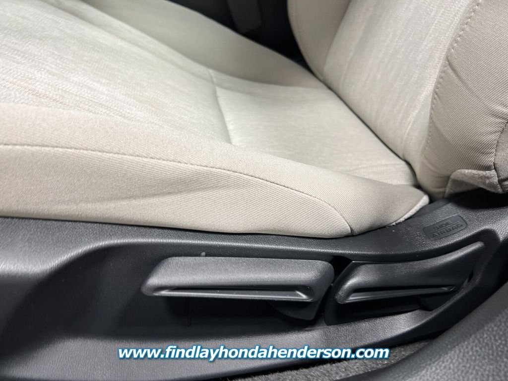 2025 Honda Accord LX - Photo 14