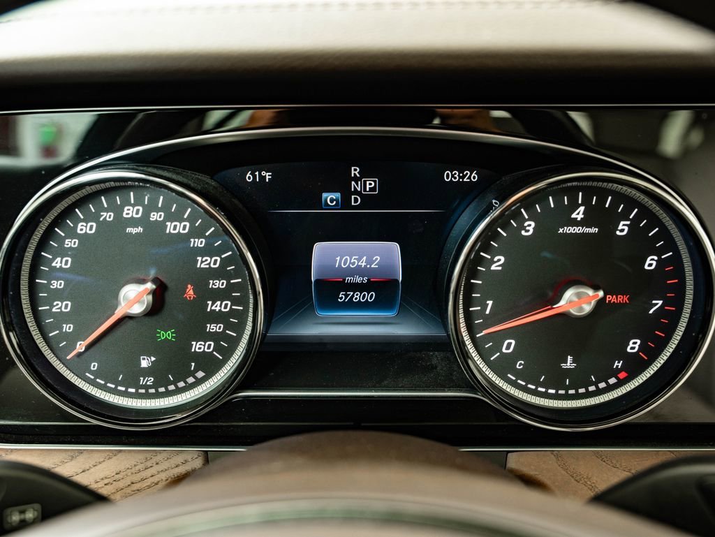 Used 2018 White Mercedes-Benz E 400 Wagon image 32