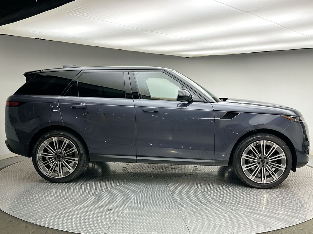 New 2026 Varesine Blue Land Rover SE image 12