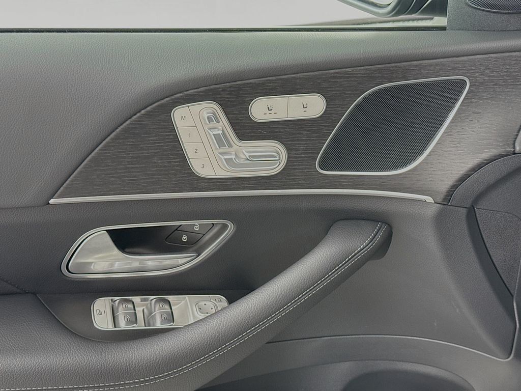 Used 2026 Black Mercedes-Benz GLE 350 image 18