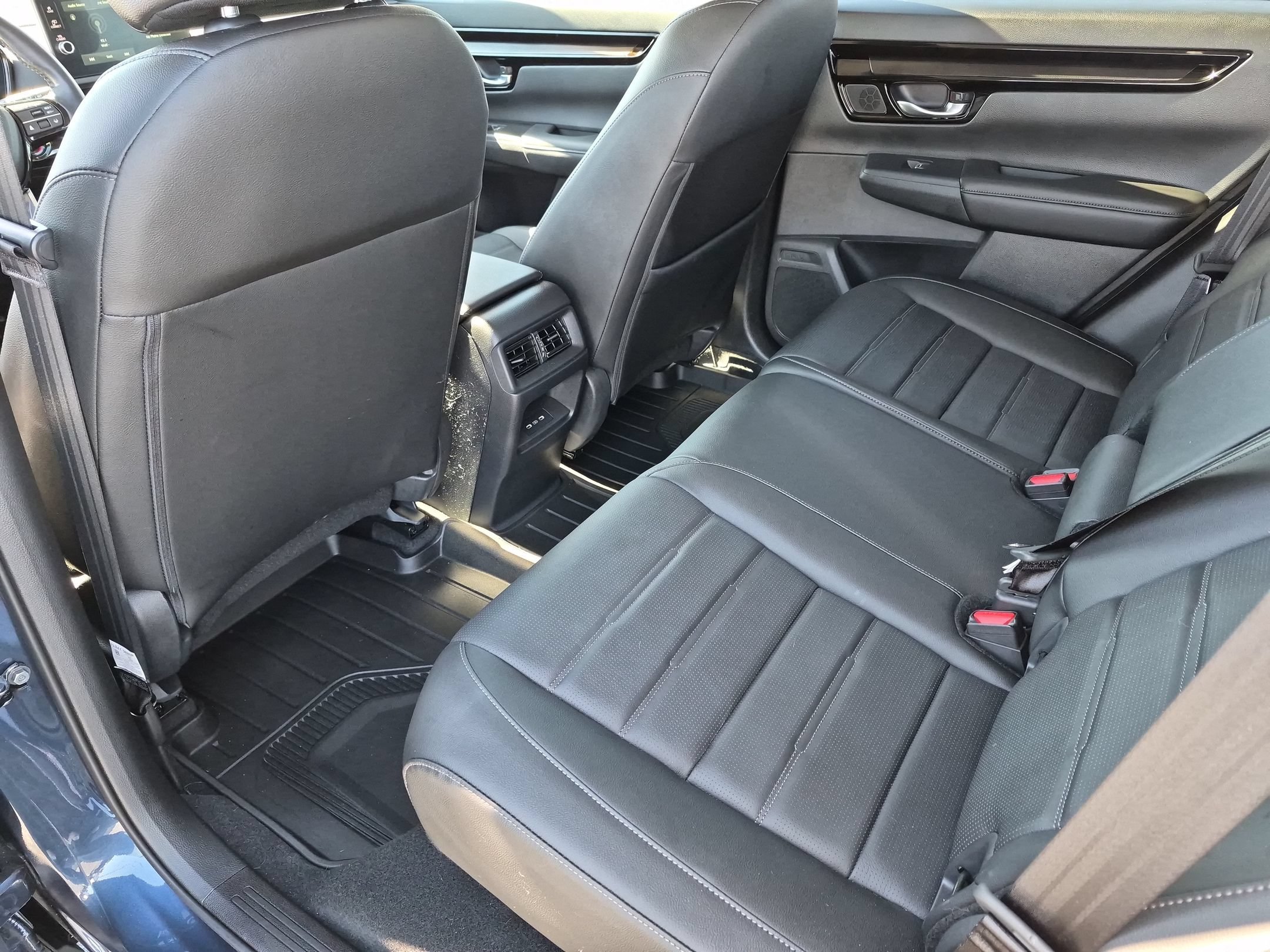 Used 2026 Canyon River Blue Metallic Honda EX-L image 28