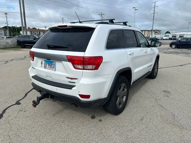 Used 2013 Bright White Jeep Laredo image 4