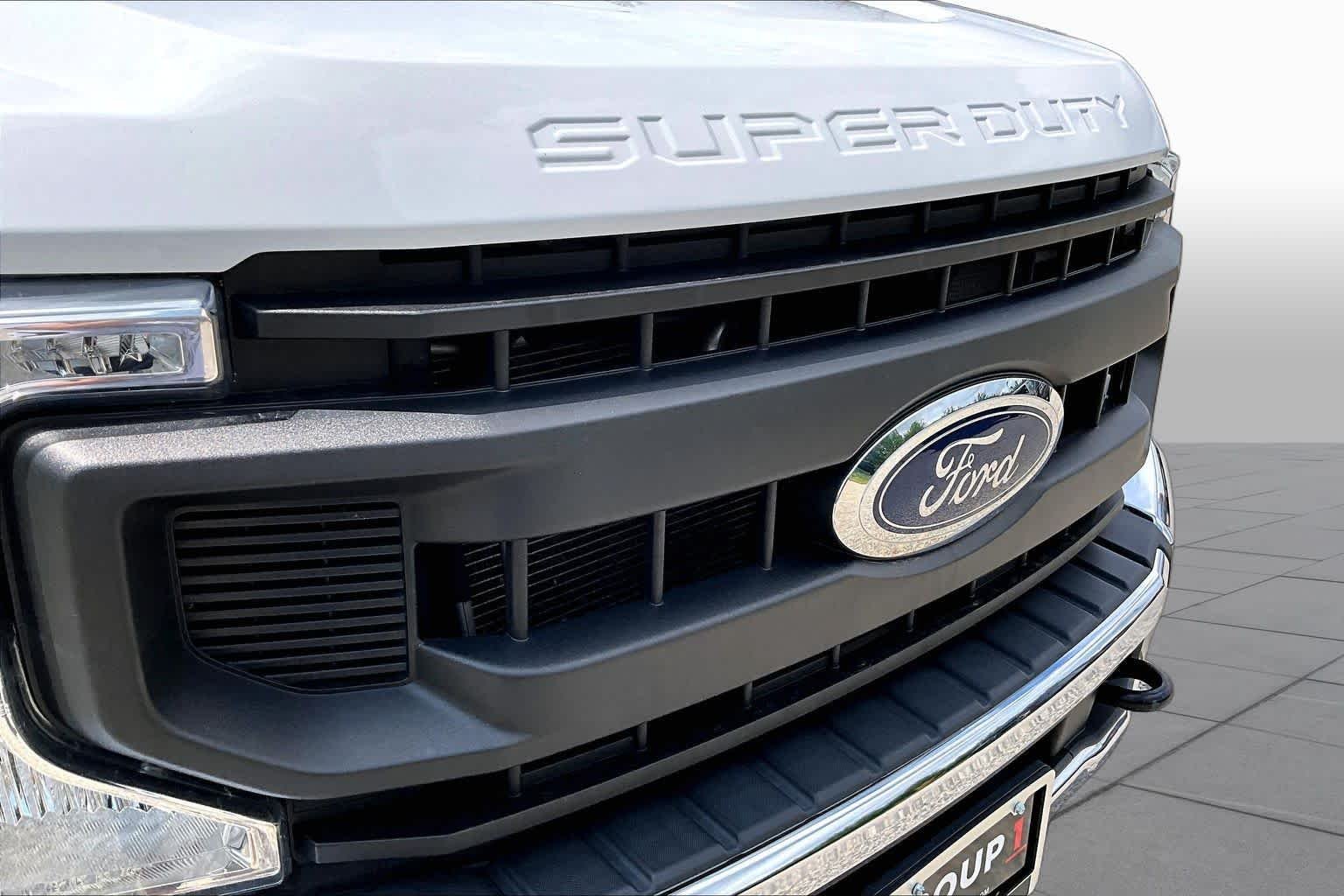 Certified Used 2022 Oxford White Ford XL image 28
