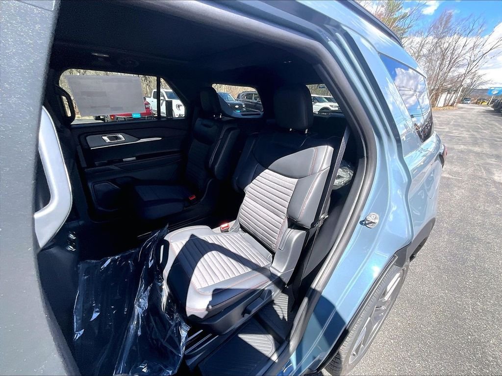 New 2026 Vapor Blue Metallic Ford ST-Line image 11