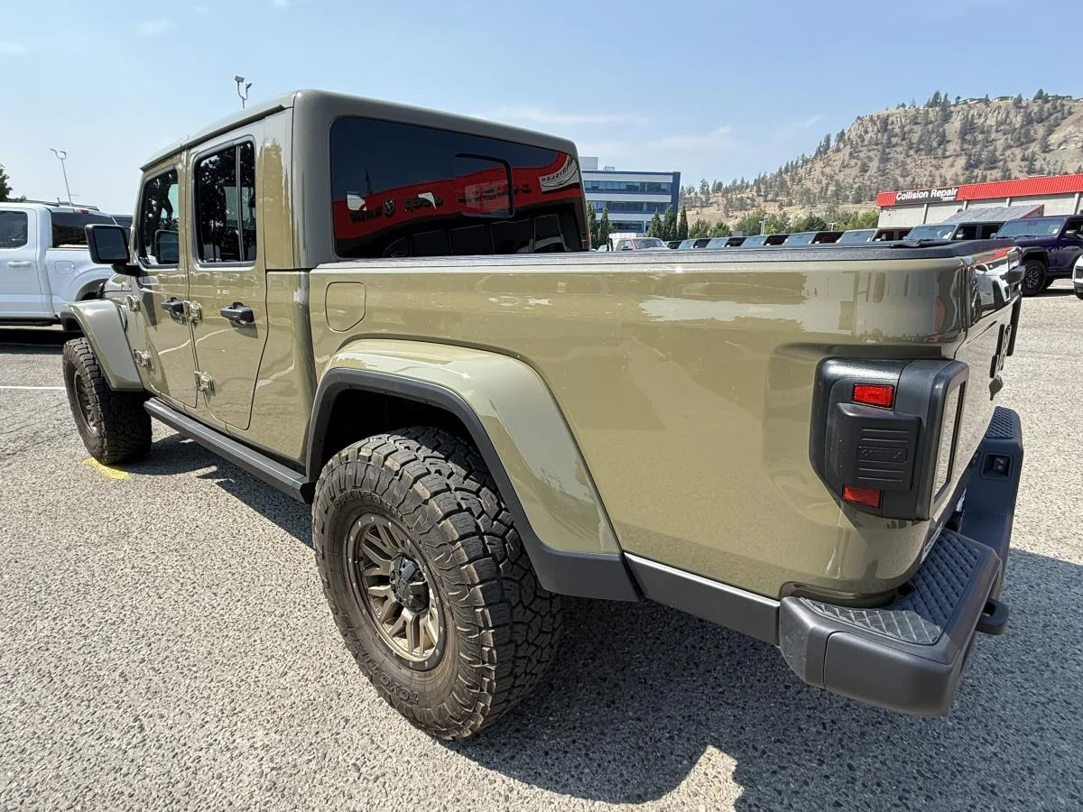 New 2026 41 (pj5) Jeep Sport S image 4