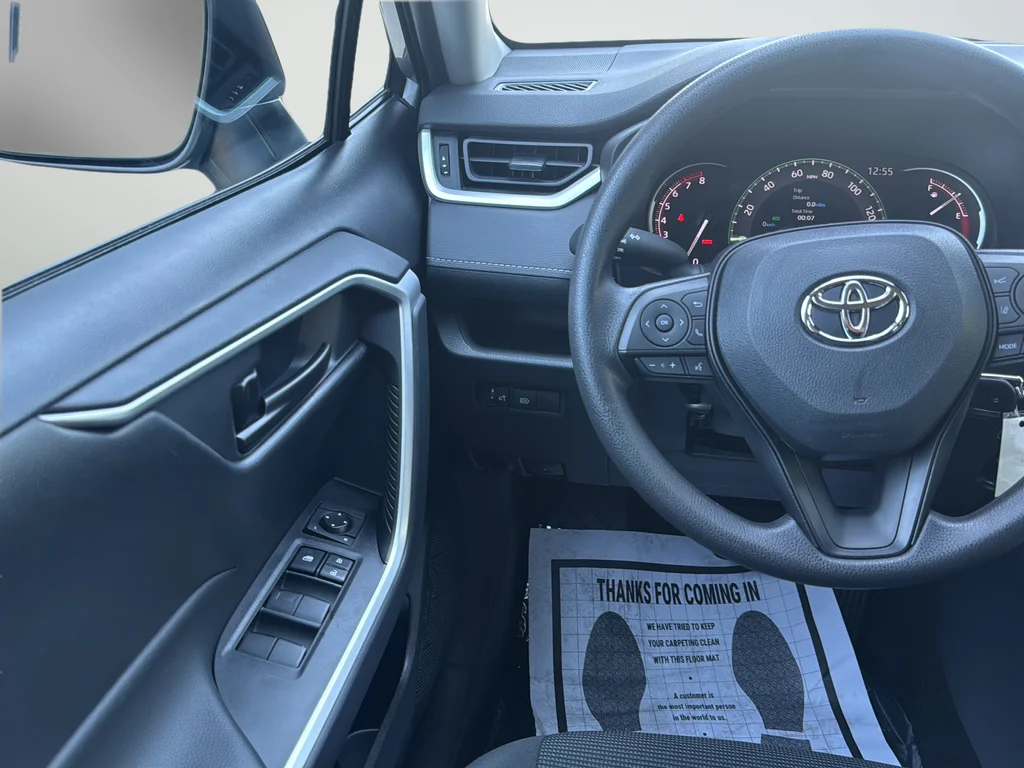 Used 2023 Silver Toyota LE image 27