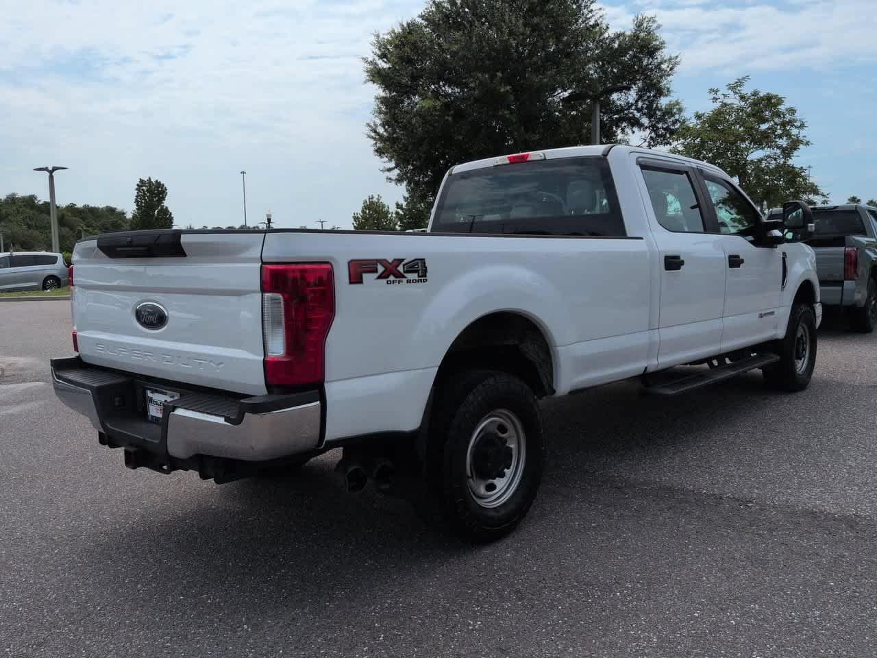 Used 2019 Oxford White Ford XL image 6