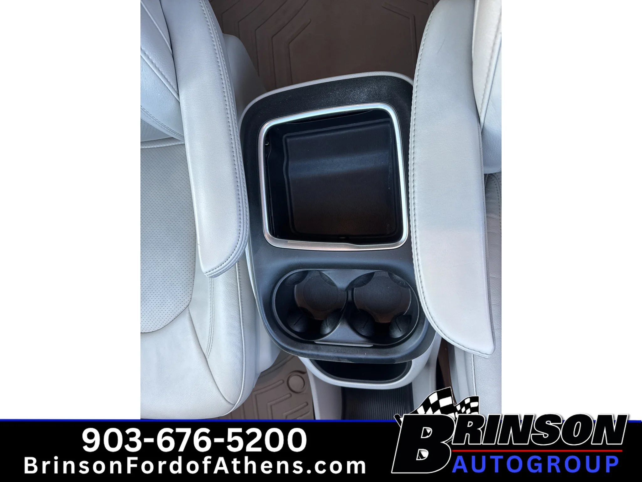 Used 2019 Brilliant Black Crystal Pearlcoat Chrysler Touring L Plus image 37