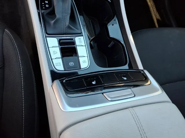 Used 2022 Gray Hyundai SEL image 30