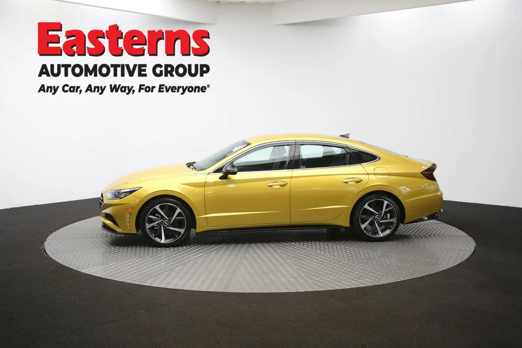 Used 2021 Yellow Hyundai SEL Plus image 58