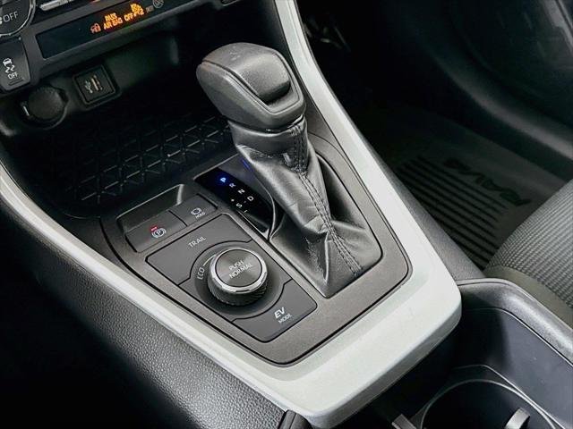 Certified Used 2025 ATTITUDE BLACK MC. Toyota  image 24