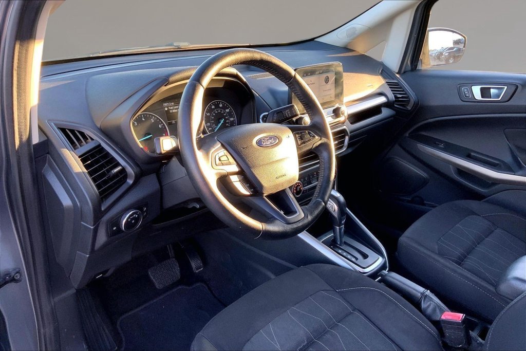 Used 2018 Smoke Metallic Ford SE image 14