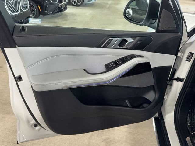 Certified Used 2024 Not Available BMW sDrive40i image 17