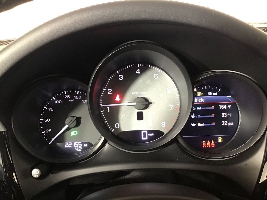 2024 Porsche Macan S - Photo 30
