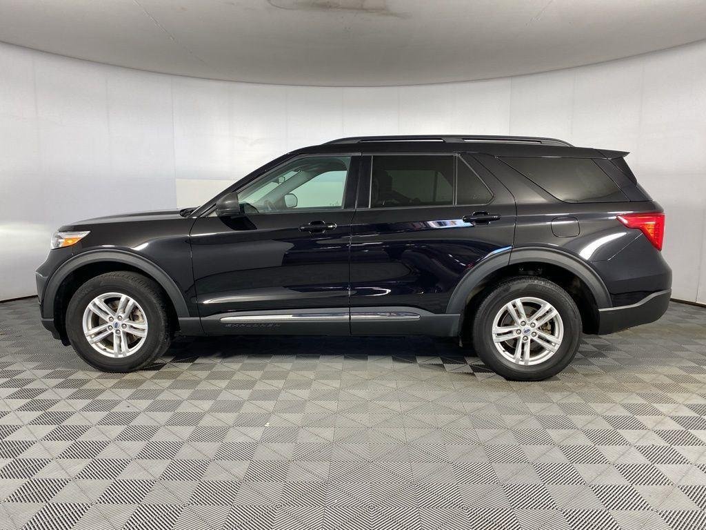 Used 2023 Black Metallic Ford XLT image 7