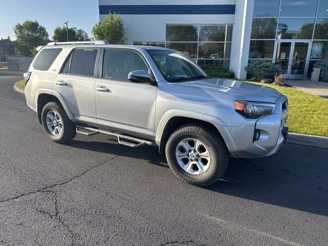 2016 Toyota 4Runner SR5 Premium 4x4 V6's photo