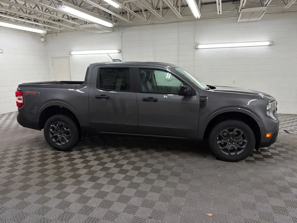 New 2026 Gray Ford XLT image 2