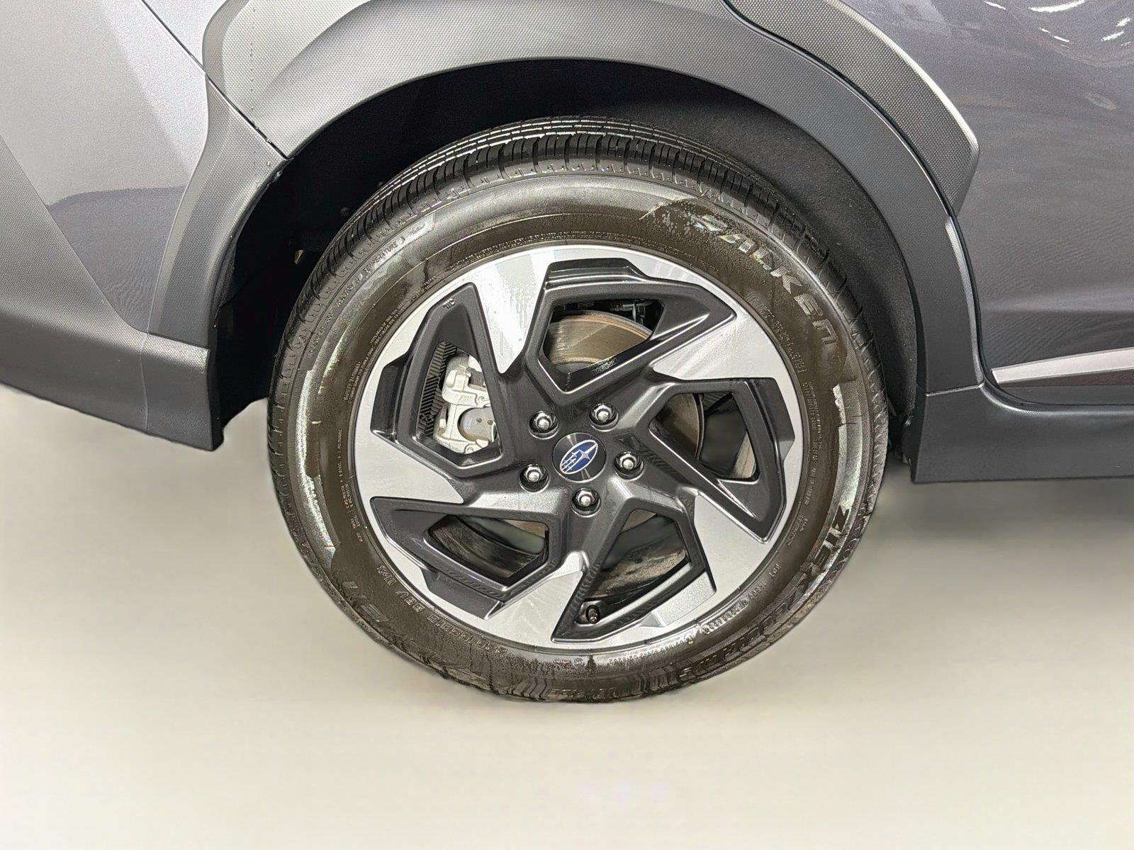 Used 2024 Magnetite Gray Metallic Subaru Limited image 34