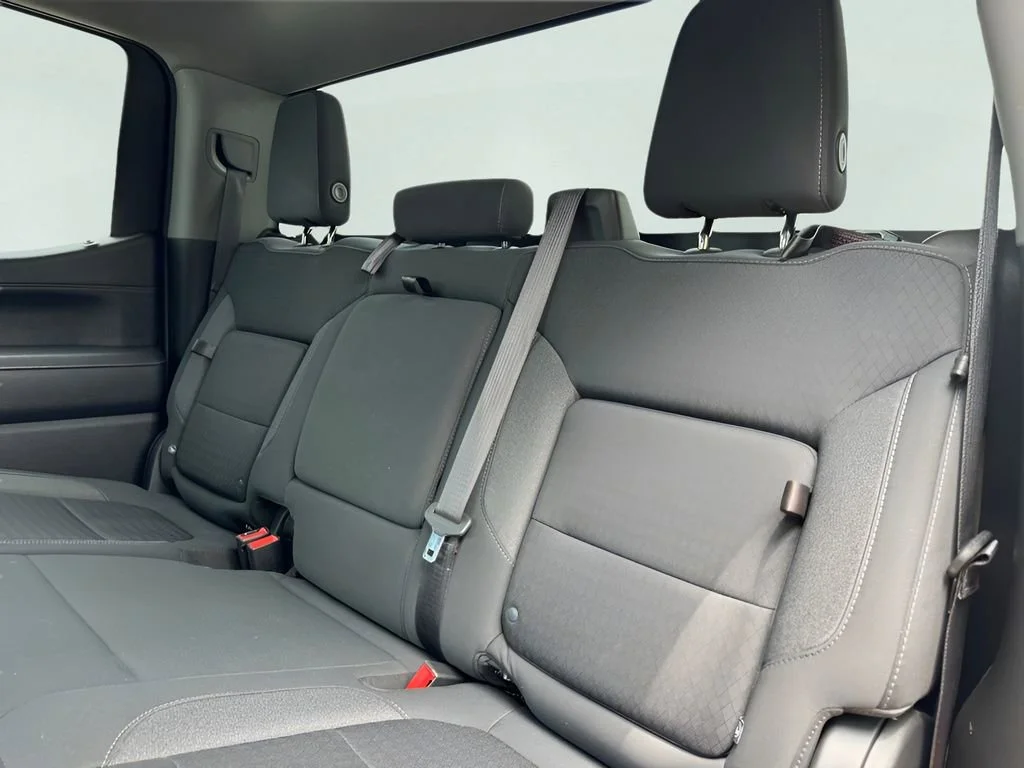 Used 2021 ONYX BLACK GMC Elevation image 15